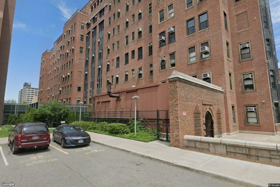 30-Year-Old Shot In Chest Outside Prospect Lefferts Gardens Building, Not Cooperating