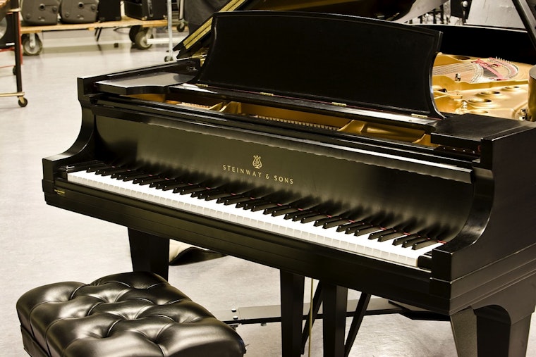 7-Year-Old Pianist Olivia Li Joins Curtis Institute, Its Youngest Since 1950