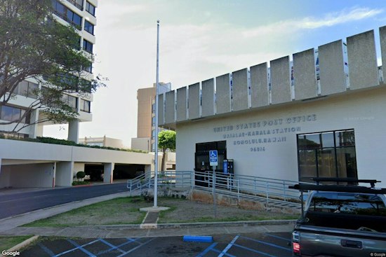 77-Year-Old Driver Crashes Through Wall At Waialae-Kahala Post Office