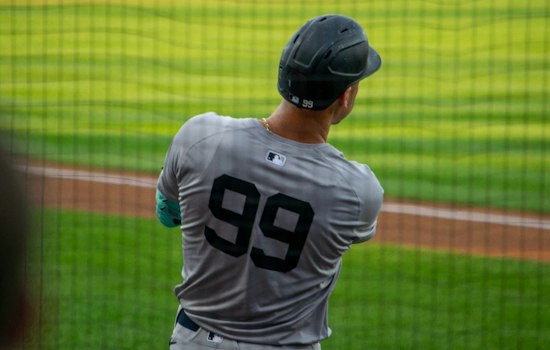 Aaron Judge Exits Yankees-Twins Game With Leg Tightness, Fresh Injury Fears Erupt