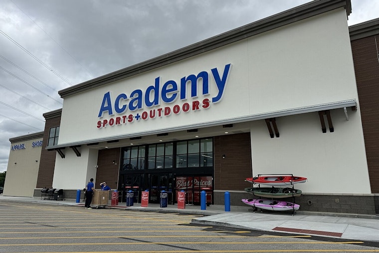 Academy Sports Plans $6M Manor Store as US 290 Retail Boom Accelerates