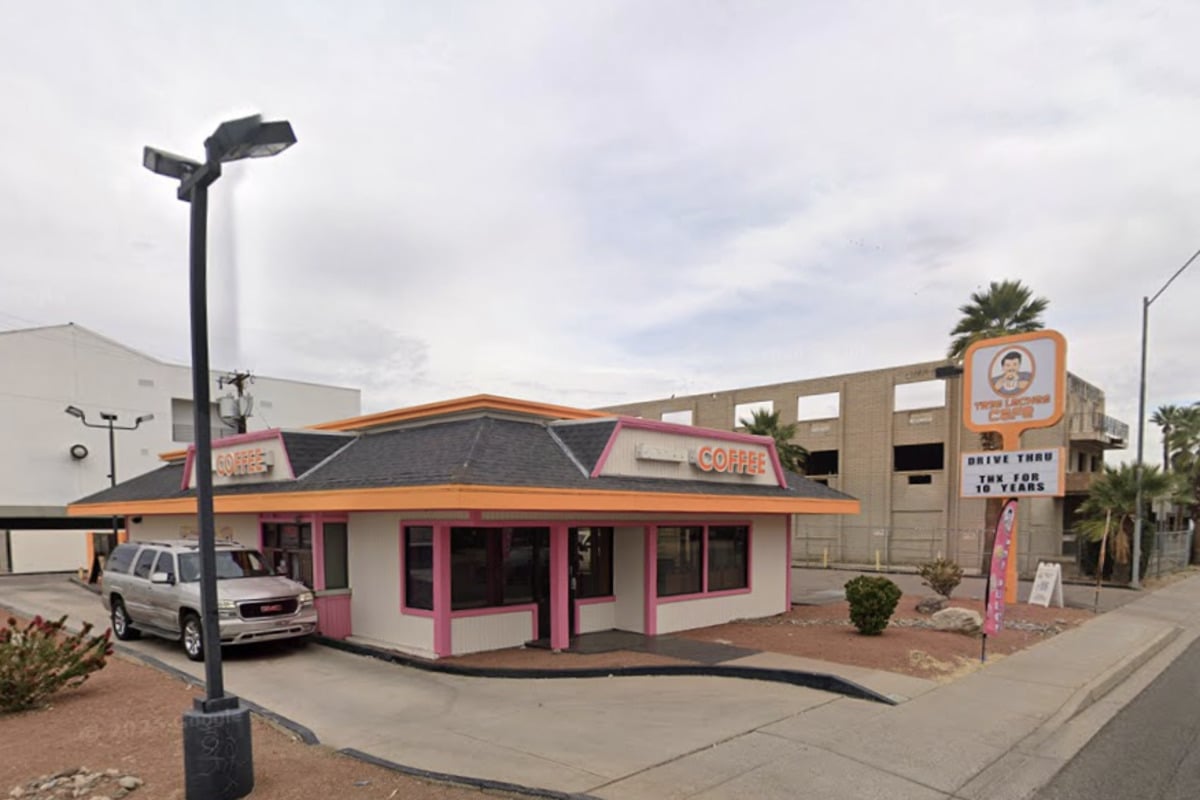 After 12 Years and $1M in Debt, Phoenix's Tres Leches Cafe Is Shutting Down