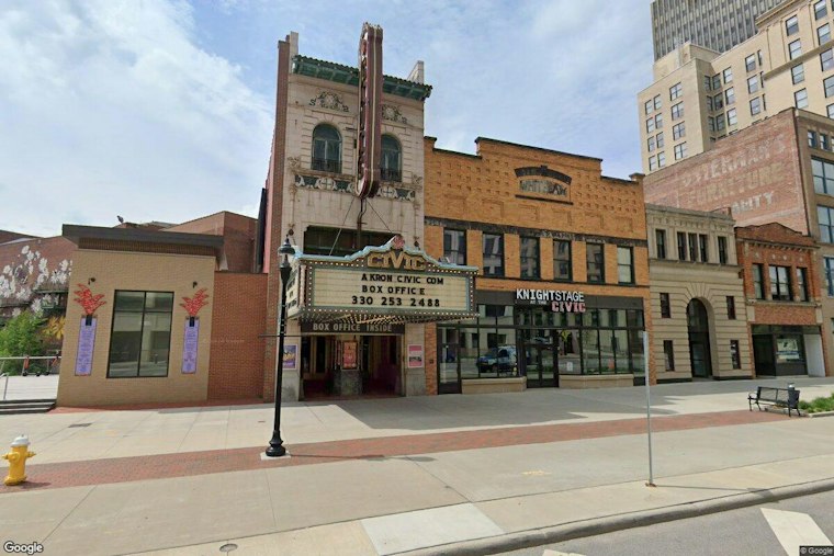 Akron's Pints & Pies Returns With Nearly 100 Beers Inside a 1929 Movie Palace