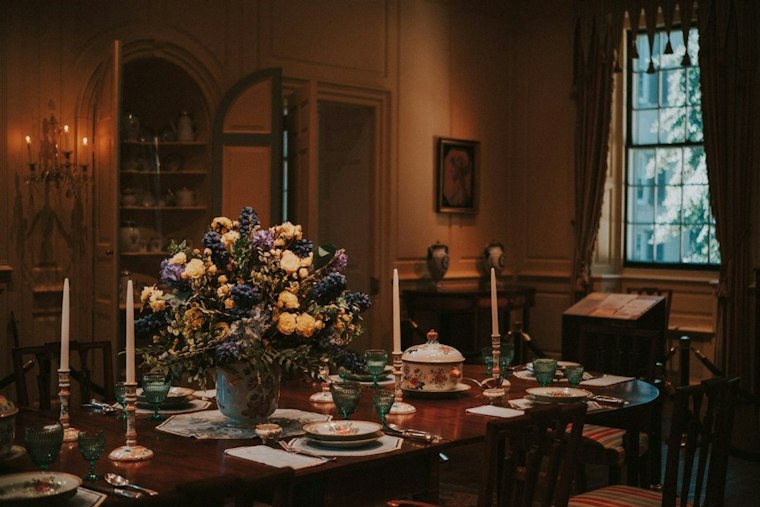 Akron's Stan Hywet Mansion Hosts Murder Mystery Dinner With Vegan Menu Options