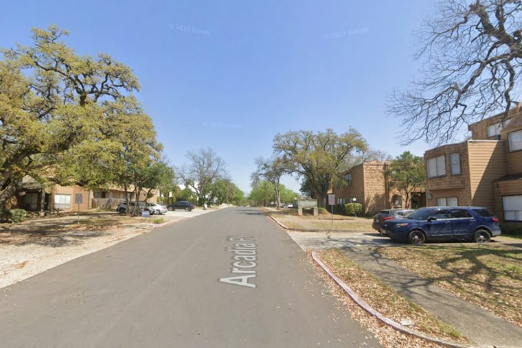 Alamo Heights Neighbors Fight 70-Foot Apartment Plan Set for Council Vote