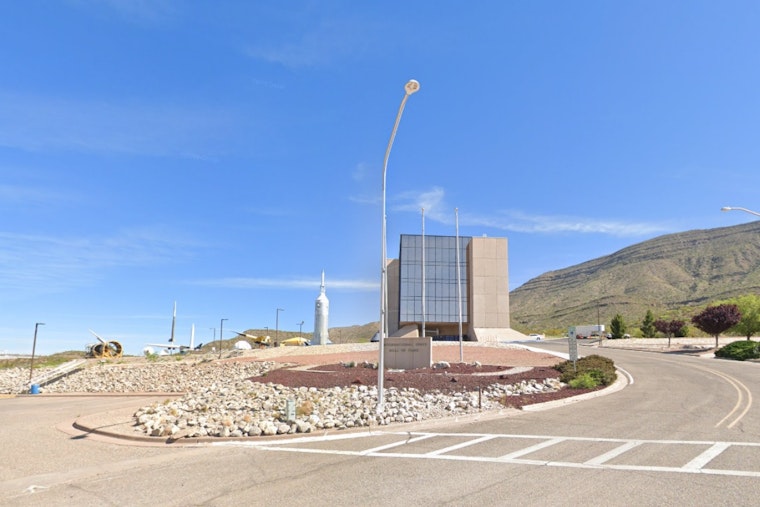 Alamogordo's Golden Cube Museum Turns 50, Inducts Astronauts Mark and Scott Kelly