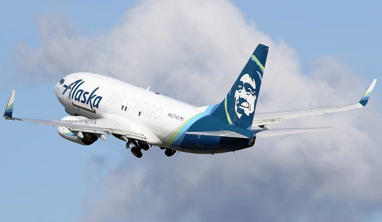 Alaska Airlines Returns to Long Beach After 11 Years, Taking On Southwest