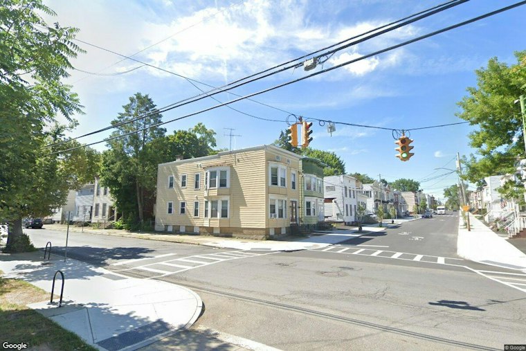 Albany Man, 21, Slashed on Livingston Avenue Near Judson Street, Attacker Known to Him Still on the Run