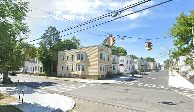 Albany Man, 21, Slashed on Livingston Avenue Near Judson Street, Attacker Known to Him Still on the Run