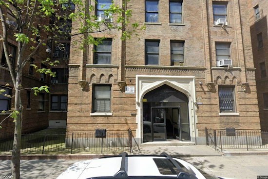 Allerton Elevator Attack Leaves Woman, 20, Beaten and Robbed, NYPD Says