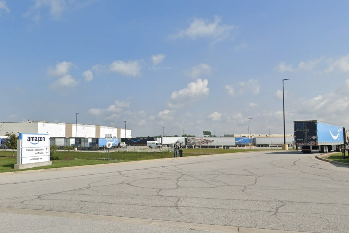 Rendering of Amazon Greenwood Indiana robotics facility