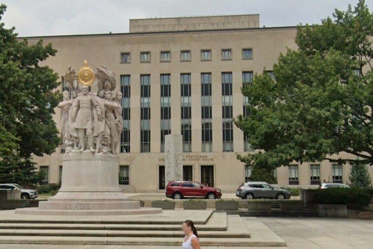 Appeals Court Says IRS Illegally Fed Taxpayer Addresses to ICE
