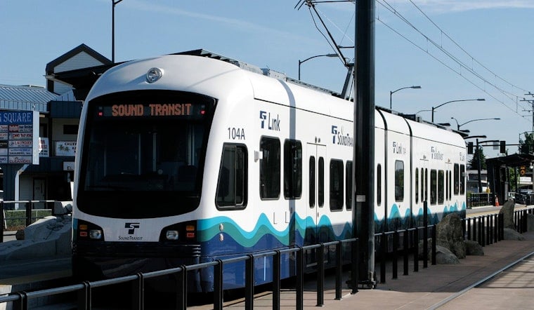 Apple Cup Fans Trapped Nearly Two Hours as Link Train Stalls Near U District