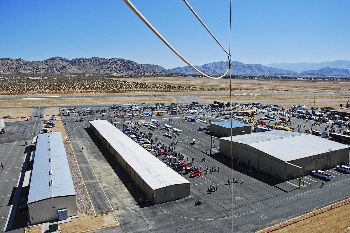 hoodline.com - Avery Parker - Apple Valley Lake Creek Logistics Center Warehouse Project