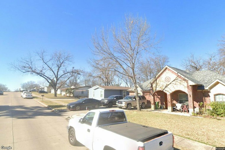 Arlington Officer Shoots Knife-Wielding Man During Suicidal-Subject Call, Man Dies