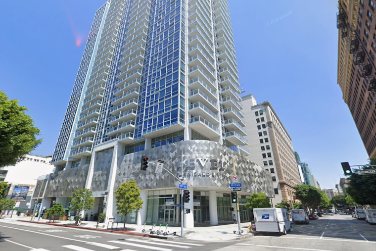 Armed Robbers Hit DTLA Jewelry and Crypto Meetup, Leave Victim With Head Injury
