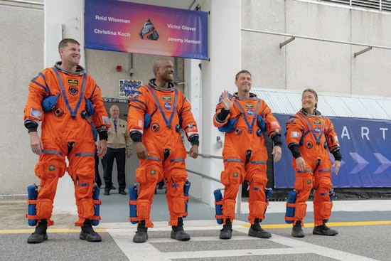 Artemis II Crew Returns to New Orleans, Cheers on Michoud's Moon Rocket Builders