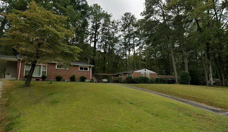 Atlanta Man Suffers Severe Burns Rushing Back Into Burning Home for Dog