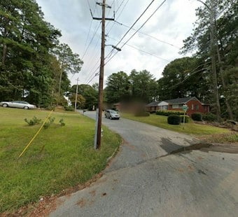 Atlanta Police Investigate Two Dead-Dog Reports in Collier Heights