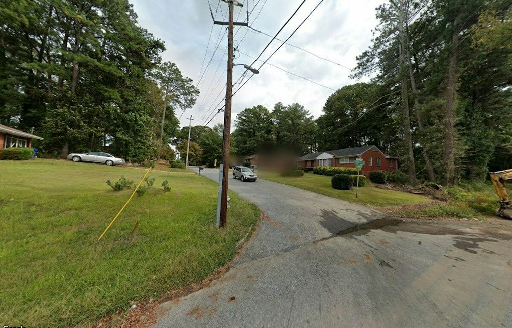 Atlanta Police Investigate Two Dead-Dog Reports in Collier Heights