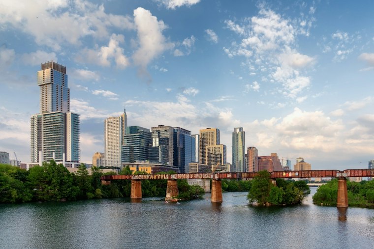Austin Forecast Keeps Temperatures Near 100 Degrees Through the Weekend