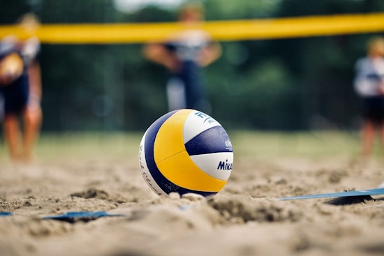 AVP League Championship Spikes Into Oak Street Beach This Weekend