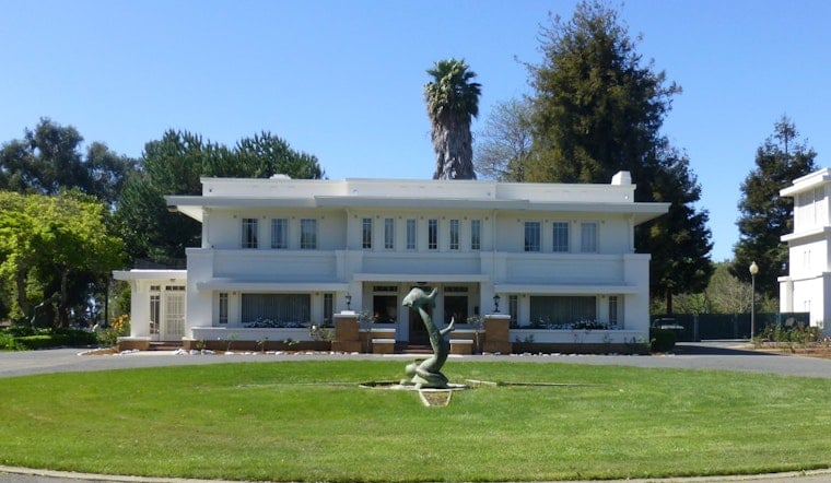 Award-Winning Blues Man JC Smith Closes Out Hayward's Free Mansion Concerts
