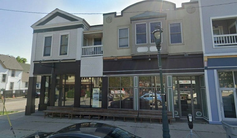 Award-Winning Legend Larry's Wing Bar Claws Into Brady Street This October