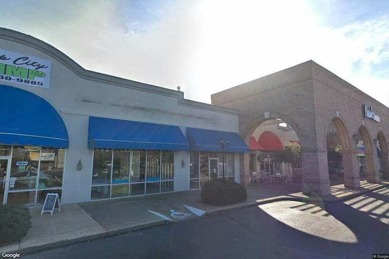 Bếp Teahouse Plots Collierville Shop With Homemade Boba, Corn Dogs