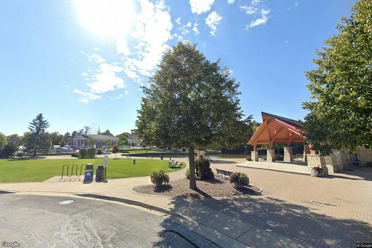 Batavia's Pints by the Pond Draws Hundreds for Fifth Year of Fox Valley Suds