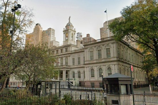 Battery Park ticket sellers face proposed licensing rules
