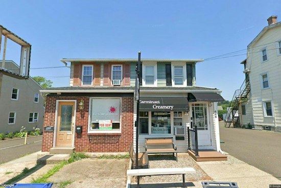 Bella’s Cremeria Opens in Former Carminati Space on Easton Road