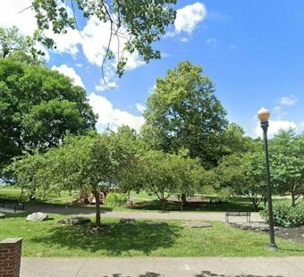 Bellevue's Art in the Park Turns 25, Draws 75 Artists to Ohio River