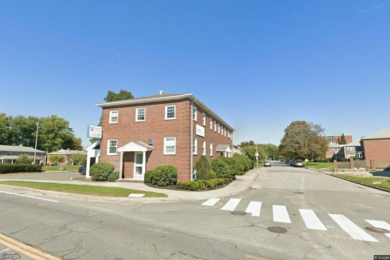 Belmont Sisters Plan Knitting Café Combining Coffee, Yarn and Community
