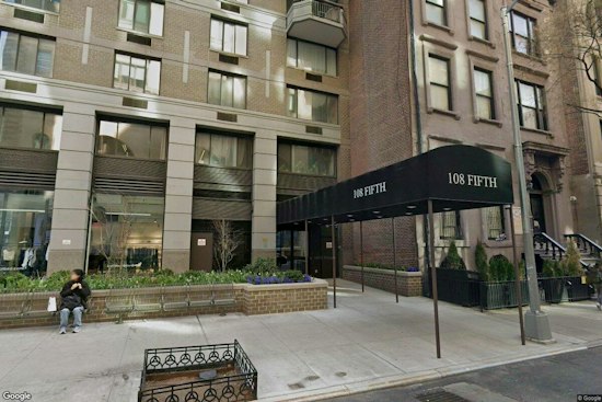 Beyond Yoga Opens Flatiron Pop-Up With Workouts, Free Coffee and a Big NYC Bet