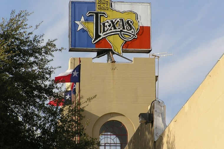 Billy Bob's Texas Doubles Speaker Power, Fixes 45-Year Sound Problem