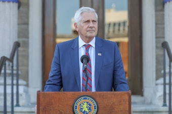 Blakeman Vows to End Hochul's Gas-Car and All-Electric Building Mandates