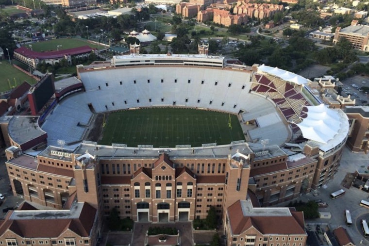 Blown Transformer Delays Florida State-SMU Game 90 Minutes at Doak Campbell