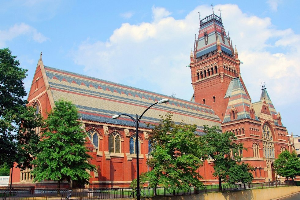 Bomb Threat Shuts Down Harvard's Memorial Hall, Shelter-in-Place Lifted Within an Hour