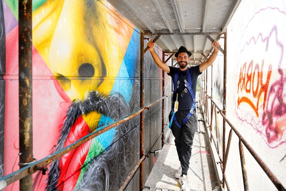 Brazilian Artist Kobra Paints 11,000-Square-Foot Rock Mural on Cleveland Garage