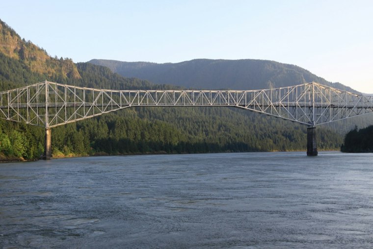 Bridge of the Gods Turns 100, Cascade Locks Throws Free Bash This Weekend