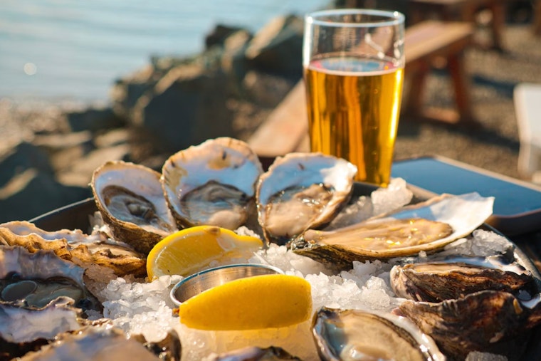 Brine Oyster Social Brings 10-Varietal Raw Bar to Ocean Pines This Fall