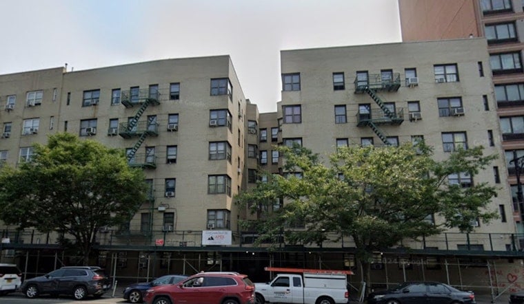 Bronx Man, 26, Shot In Leg Near Franz Sigel Park, Crowd Gathers On Grand Concourse