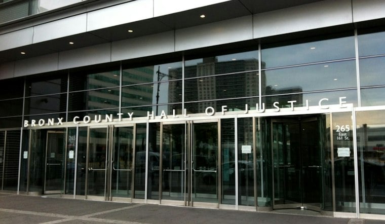 Parolee Smuggled Loaded Gun Past Courthouse Guards, Threatened Officers
