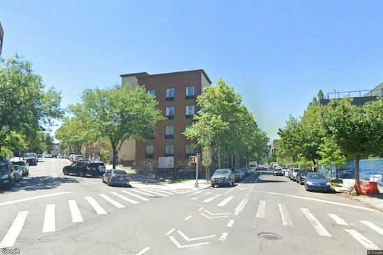 Bronx Shooting Wounds Men 70 and 65 in Concourse Village, Gunmen Still at Large