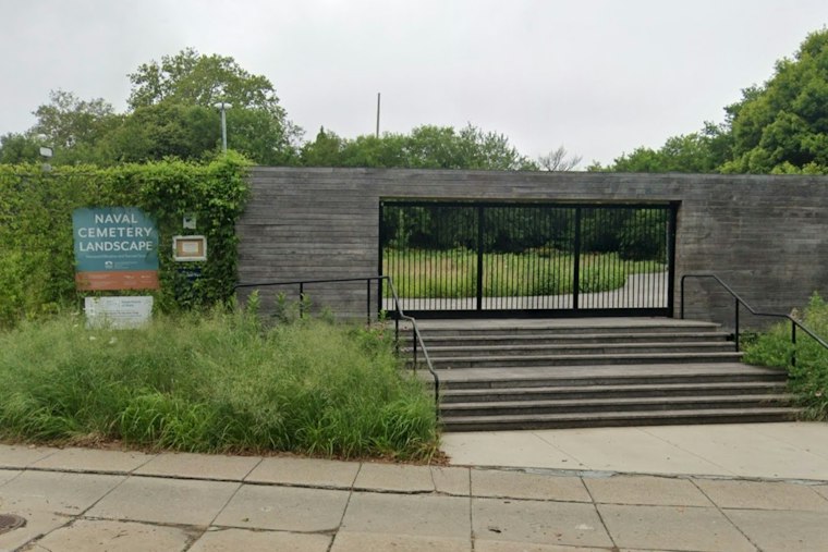 Brooklyn Naval Cemetery Becomes NYC's First Accredited Botanic Garden