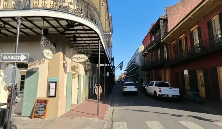 Building Partially Collapses in French Quarter, Blocking Traffic