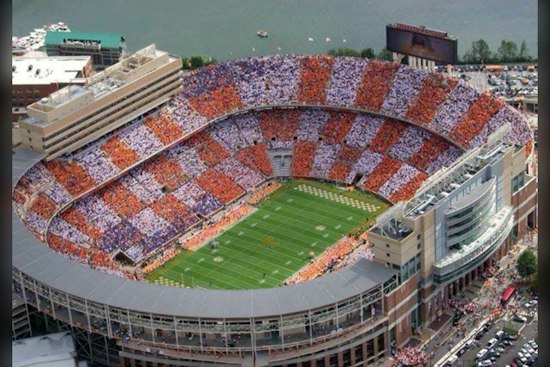 Bussin' With The Boys Rolls Into Knoxville Before No. 3 Texas Faces Checker Neyland