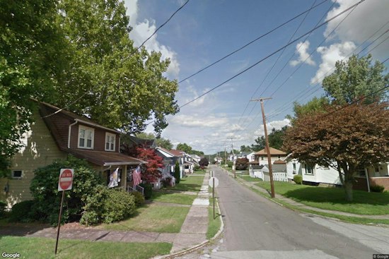 Butler County Fugitive Jumps Off Sharon Roof, Lands in Custody