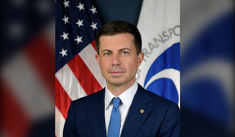 Buttigieg Rallies Ohio Union Crowd at Hamilton Picnic, Talks Bridge and 2028 Buzz
